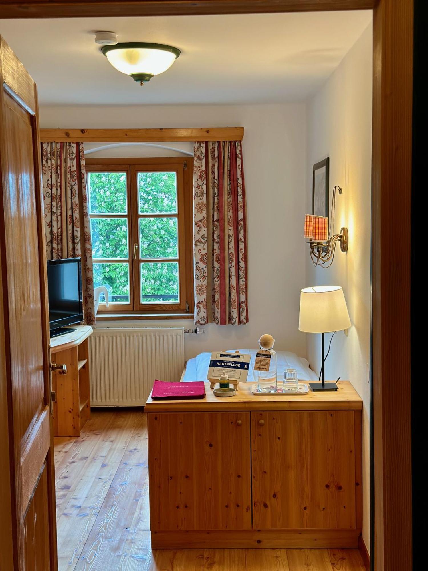 Lexenhof Hotel Nussdorf am Attersee Bilik gambar